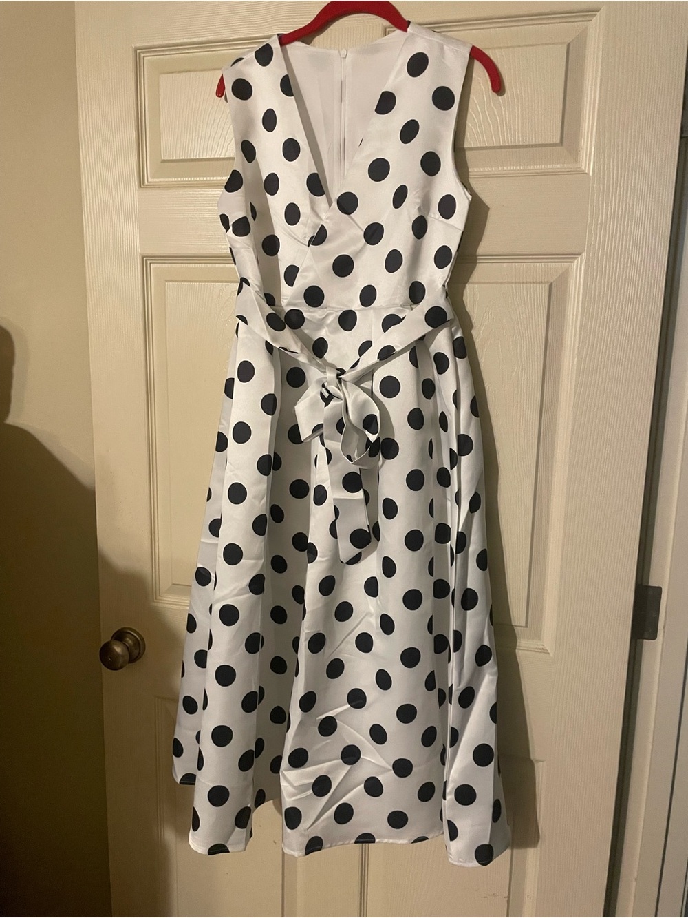 White Sleeveless Polka Dot Midi Dress with Waist Tie NWT Size Small
